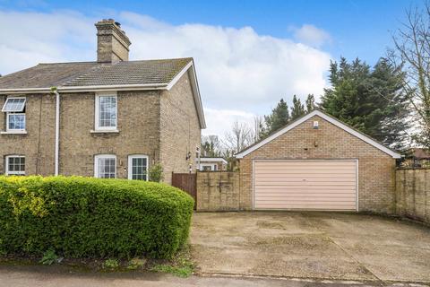 3 bedroom semi-detached house for sale, Hitchin Road, Stotfold, Hitchin, SG5