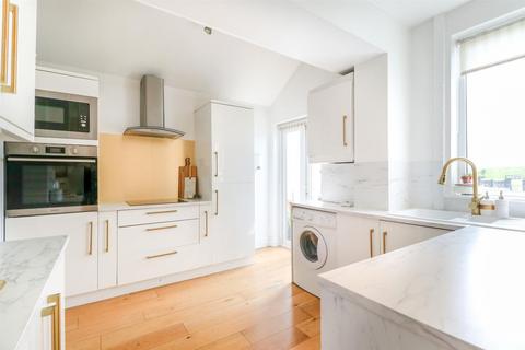 171 Waltham Way, London, E4 8AG