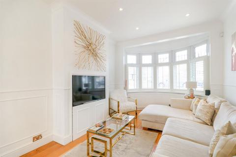 171 Waltham Way, London, E4 8AG