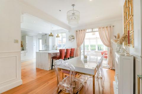 171 Waltham Way, London, E4 8AG