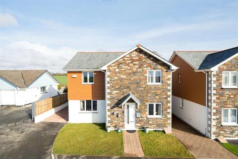 4 bedroom detached house for sale, Longstone View, St. Mabyn