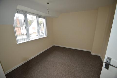 2 bedroom semi-detached house to rent, Ashenhurst Road, Russells Hall, Dudley