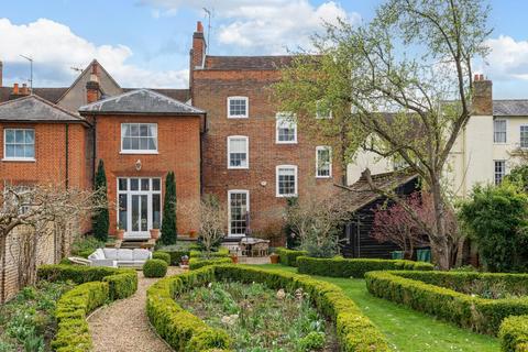 6 bedroom terraced house to rent, West Street, Hertford SG13