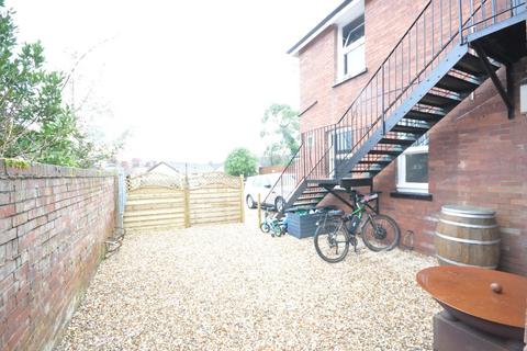 8 Barnfield Hill, Exeter, EX1 1SR