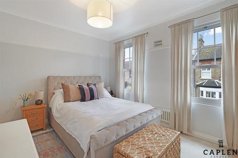 2 bedroom end of terrace house for sale - St. John's Road, London
