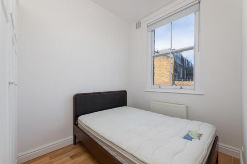 3 bedroom apartment to rent - Hall Road, London NW8