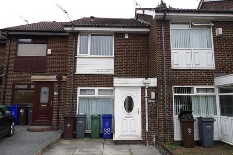 3 bedroom terraced house to rent - 38 The LinksNew Moston