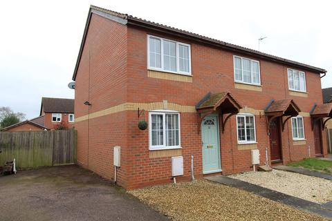 2 bedroom end of terrace house for sale, Gibson Way, Lutterworth LE17