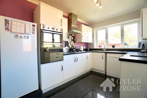 4 bedroom semi-detached house for sale, Twining Road, Colchester