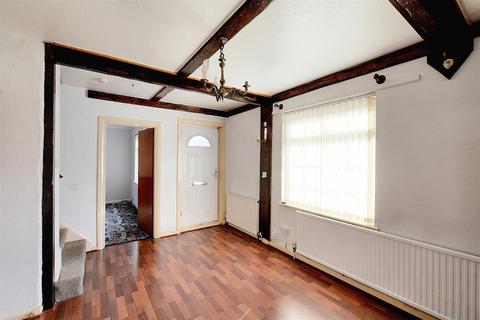 3 bedroom end of terrace house for sale, Valley Road, Nottingham