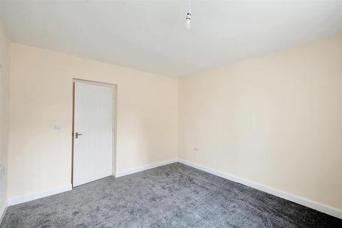 2 bedroom apartment for sale, Derwent Crescent, Arnold, Nottingham