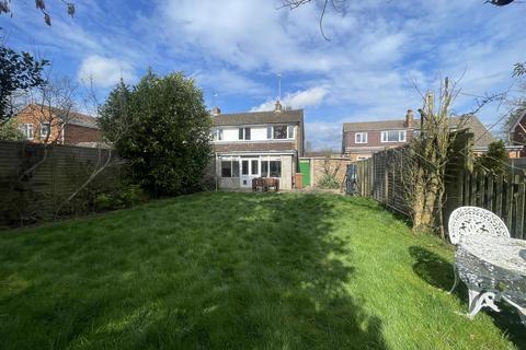 3 bedroom semi-detached house for sale - Kennylands Road, Sonning Common Reading RG4