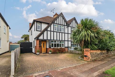 3 bedroom semi-detached house for sale - Henley Crescent, Westcliff-on-sea, Southend-on, Westcliff-On-Sea SS0