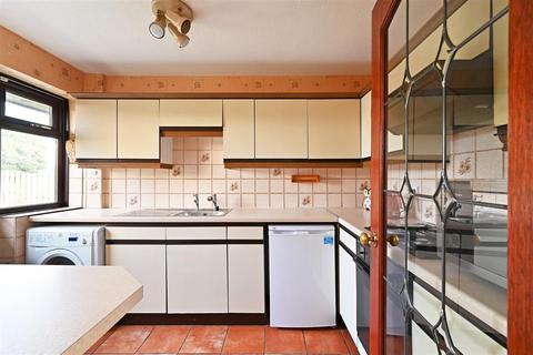 3 Abbots Meadow, Sothall, Sheffield, S20 2QU