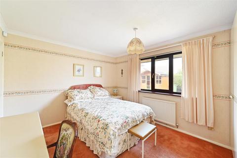 3 Abbots Meadow, Sothall, Sheffield, S20 2QU