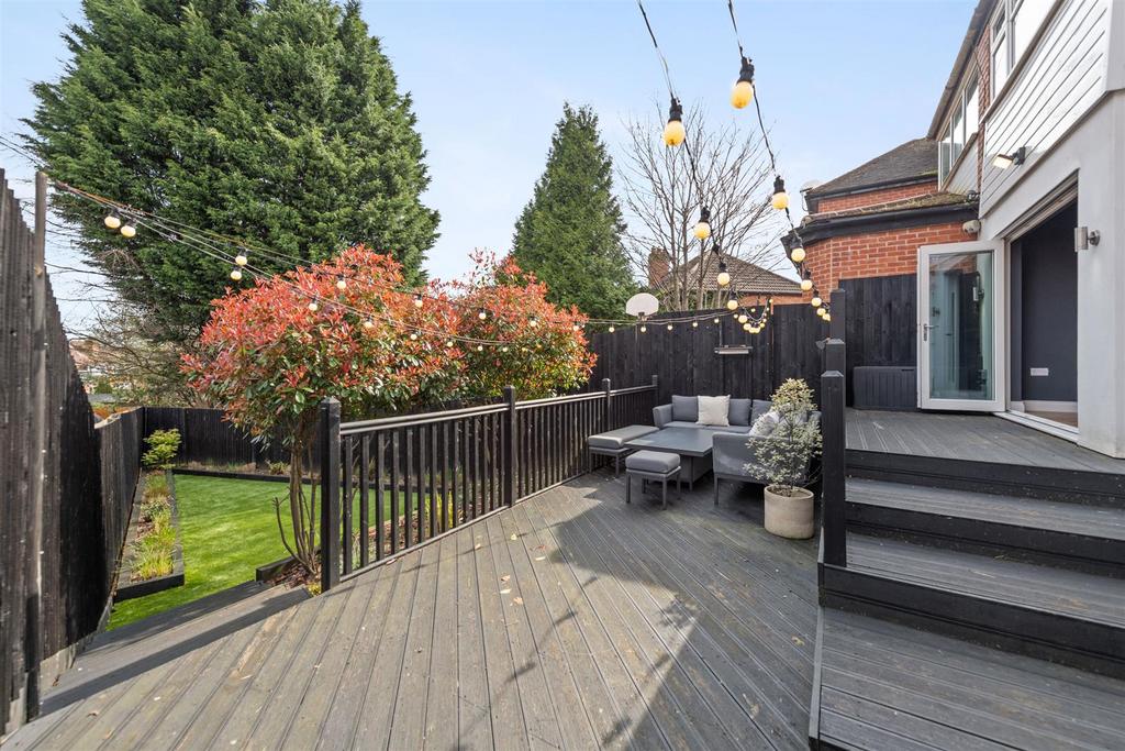 158 Wagon Lane, Solihull, B92 7 PA 31.jpg