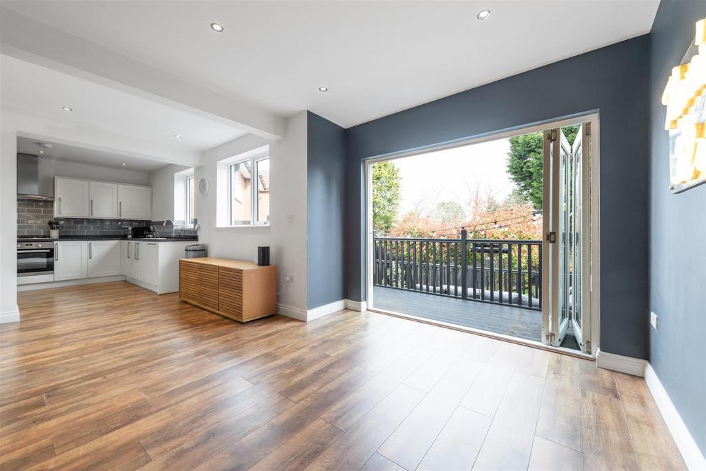 158 Wagon Lane, Solihull, B92 7 PA 18.jpg