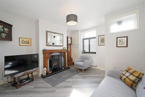 174 Bradway Road, Sheffield, S17 4QX