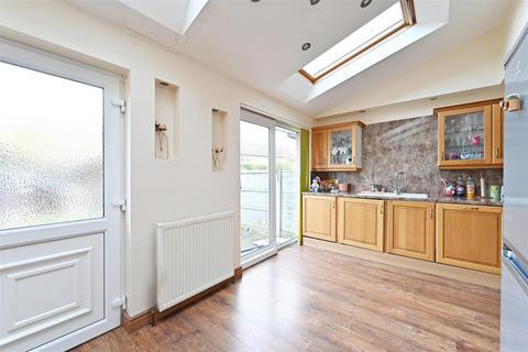 14 Haslam Crescent, Sheffield, S8 7GR
