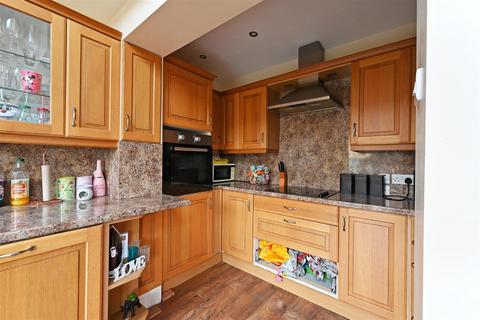 14 Haslam Crescent, Sheffield, S8 7GR