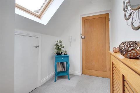 1 bedroom flat for sale - Wallace Avenue, Worthing