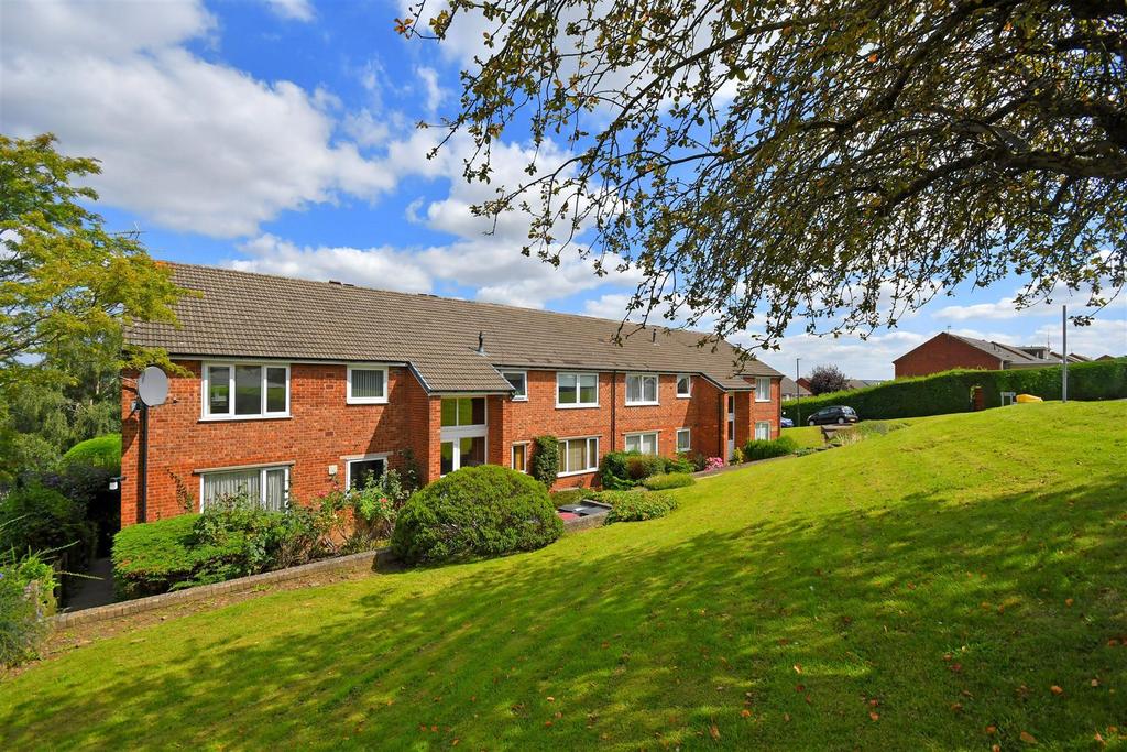 Shakespeare Crescent, Dronfield 2 bed apartment for sale £137,500