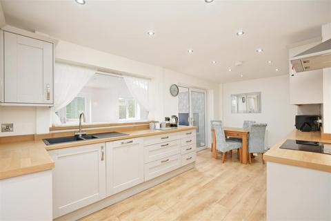 3 bedroom semi-detached house for sale, The Avenue, Dronfield