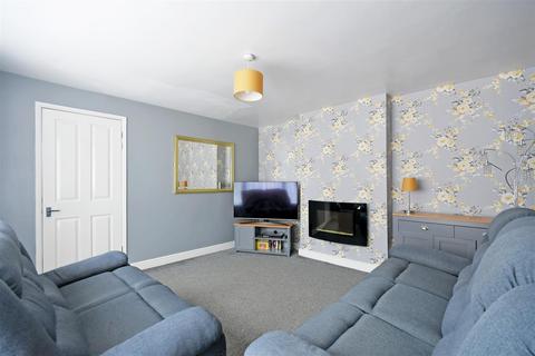 3 bedroom semi-detached house for sale, The Avenue, Dronfield