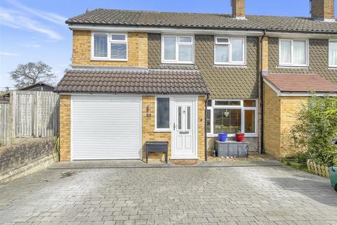 4 bedroom end of terrace house for sale - Park Close, Sonning Common Reading RG4