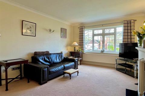 4 bedroom detached house for sale - Vixen Close, Sutton Coldfield