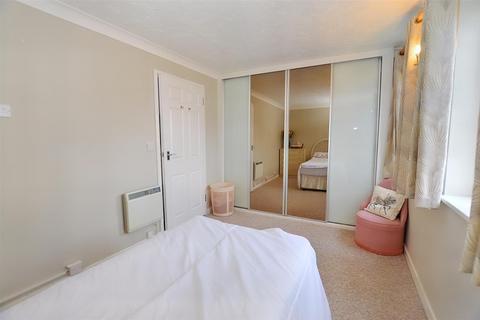 1 bedroom apartment for sale, George Street, Sheringham