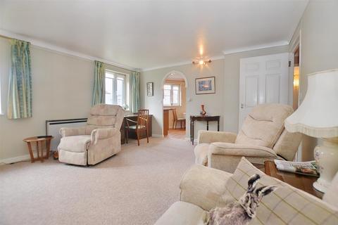 1 bedroom apartment for sale, George Street, Sheringham