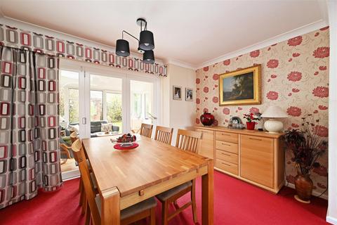 4 bedroom detached house for sale, Chaddesden Close, Dronfield Woodhouse, Dronfield