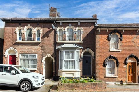 3 bedroom terraced house for sale, Edward Street, Dunstable