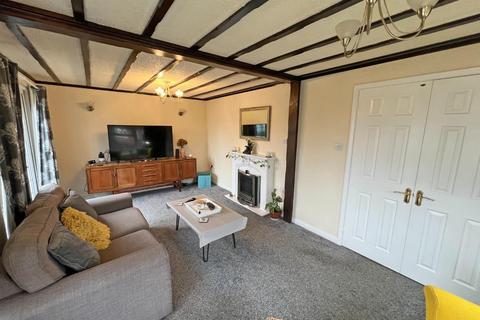 2 bedroom bungalow for sale - Groby Road, Ratby, Leicestershire