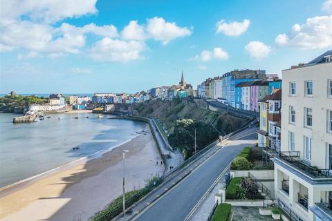 1 bedroom apartment for sale, Glendower House, The Croft, Tenby