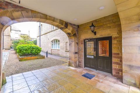 1 bedroom apartment for sale, Charlotte Close, Halifax