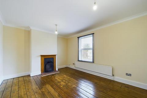 2 bedroom flat to rent, Fishponds Road, Hertfordshire SG5