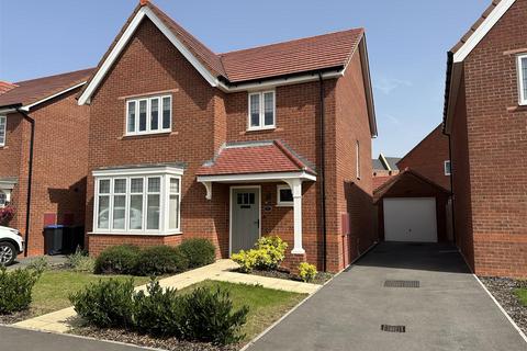4 bedroom detached house for sale, Lapwing Drive, Hinckley LE10
