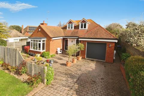 4 bedroom detached house for sale, Second Avenue, Broadstairs CT10