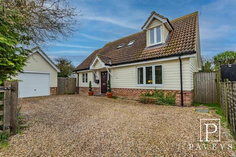 2 bedroom detached bungalow for sale, Percival Road, Kirby-Le-Soken, Frinton-On-Sea