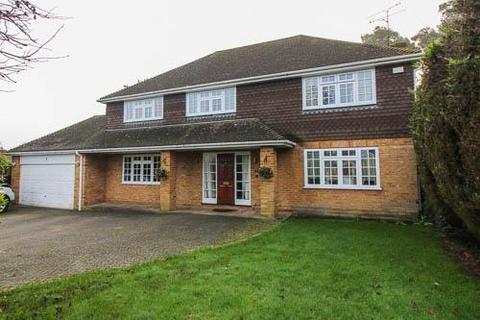 1 bedroom in a house share to rent, Waldorf Heights, Surrey GU17