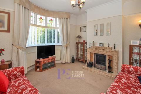 3 bedroom semi-detached house for sale, Linden Road, Hinckley LE10