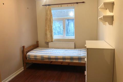 Studio to rent - All Bills Except Council Tax Included, Turley Close, Stratford, E15