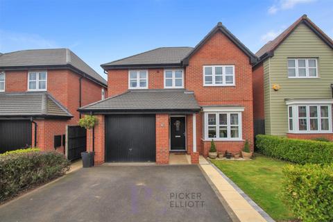 4 bedroom detached house for sale, Farmers Way, Hugglescote LE67