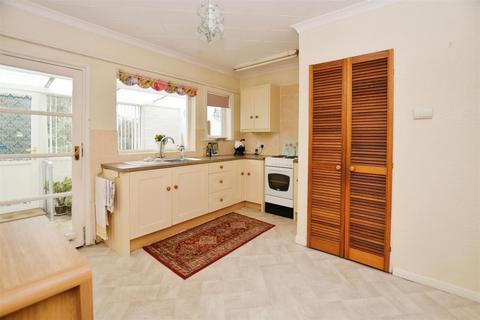 3 bedroom semi-detached house for sale - Brumby Wood Lane, Scunthorpe