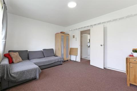 2 bedroom flat for sale, Glazebrook Close, London