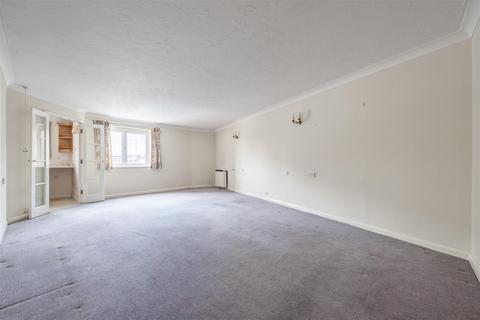 2 bedroom retirement property for sale, Balmoral Road, Westcliff-On-Sea