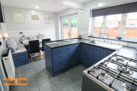 4 bedroom detached house for sale, Malstone Avenue, Stoke-On-Trent ST2