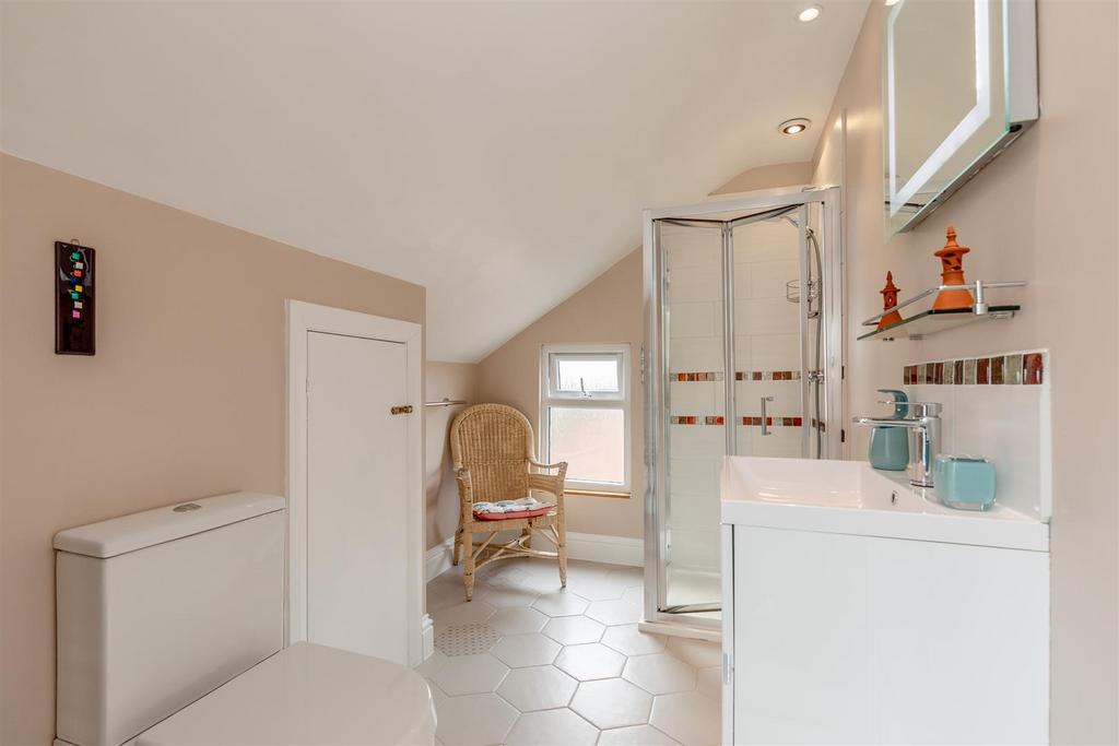 Wellington Walk, Westbury on Trym Attic Bathroom.j